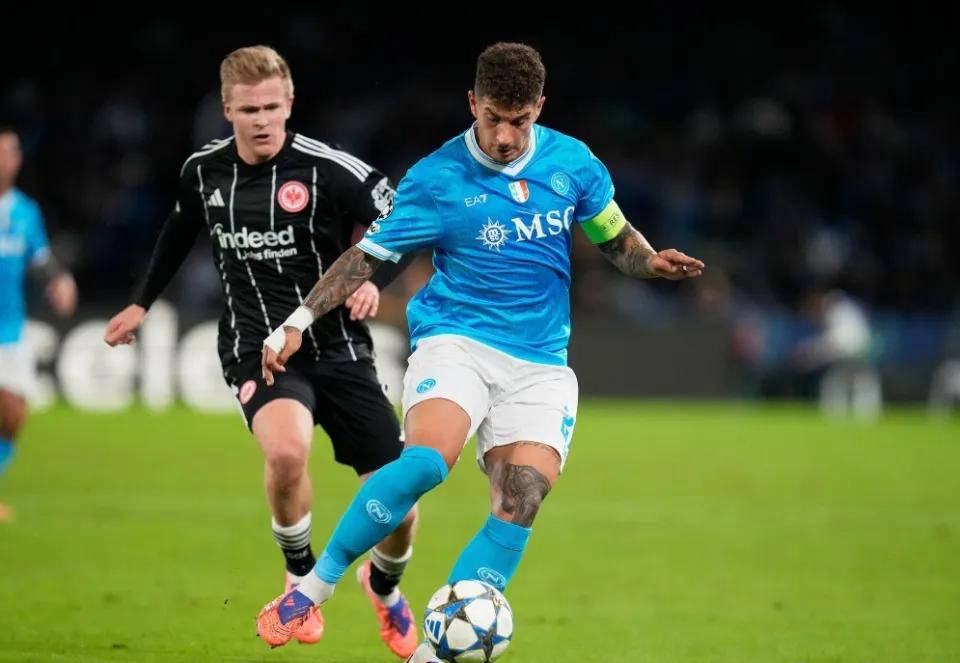 意甲两强欧冠不胜接近淘汰区 孔蒂再受质疑